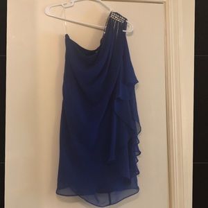 One shoulder dress